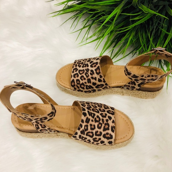5⭐️OAT CHEETAH PLATFORM SANDALS WEDGES - Shoe - Picture 4 of 7